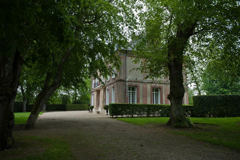 Chateau De Maillot Hotel Bonneville-la-Louvet Екстериор снимка