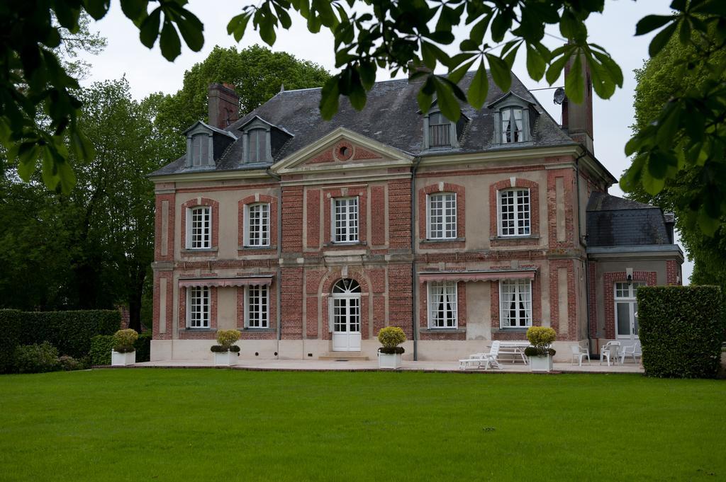 Chateau De Maillot Hotel Bonneville-la-Louvet Екстериор снимка
